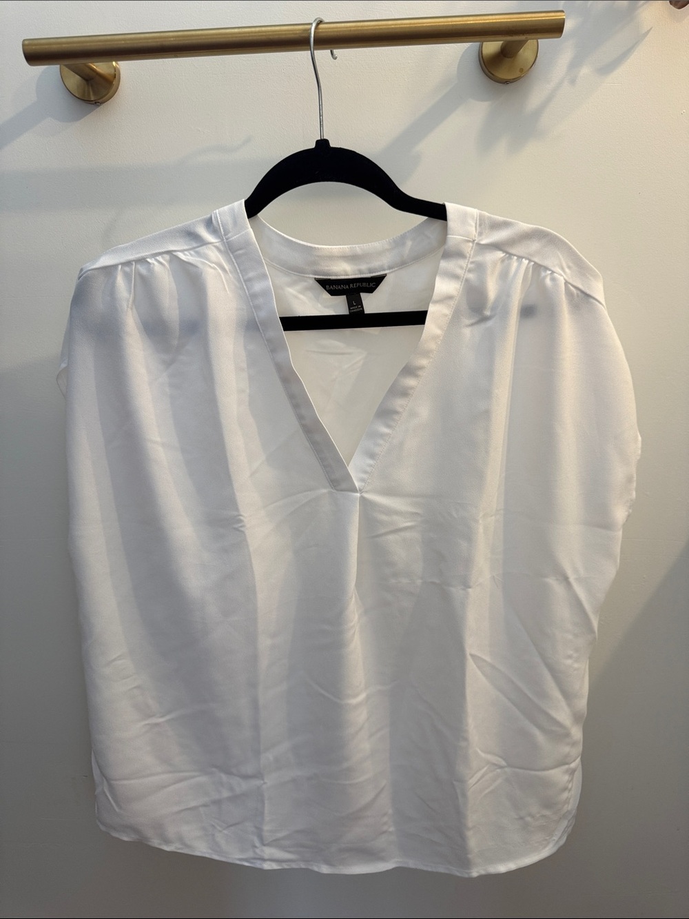 Banana Republic White V-Neck Satin Blouse